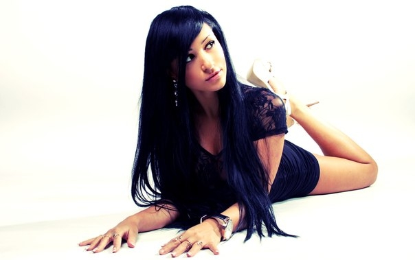 Экзотическая красотка приглашает в гости и порадует тебя разнообразными сексуальными услугами. Забудь обо всех проблемах и окунись в мир наслаждения вместе со мной! 17982, 27 лет